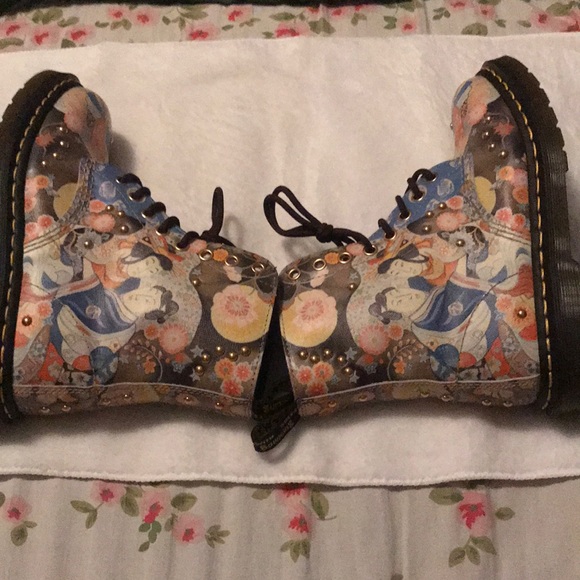 Dr. Martens boots unisex size 7 - Picture 9 of 10